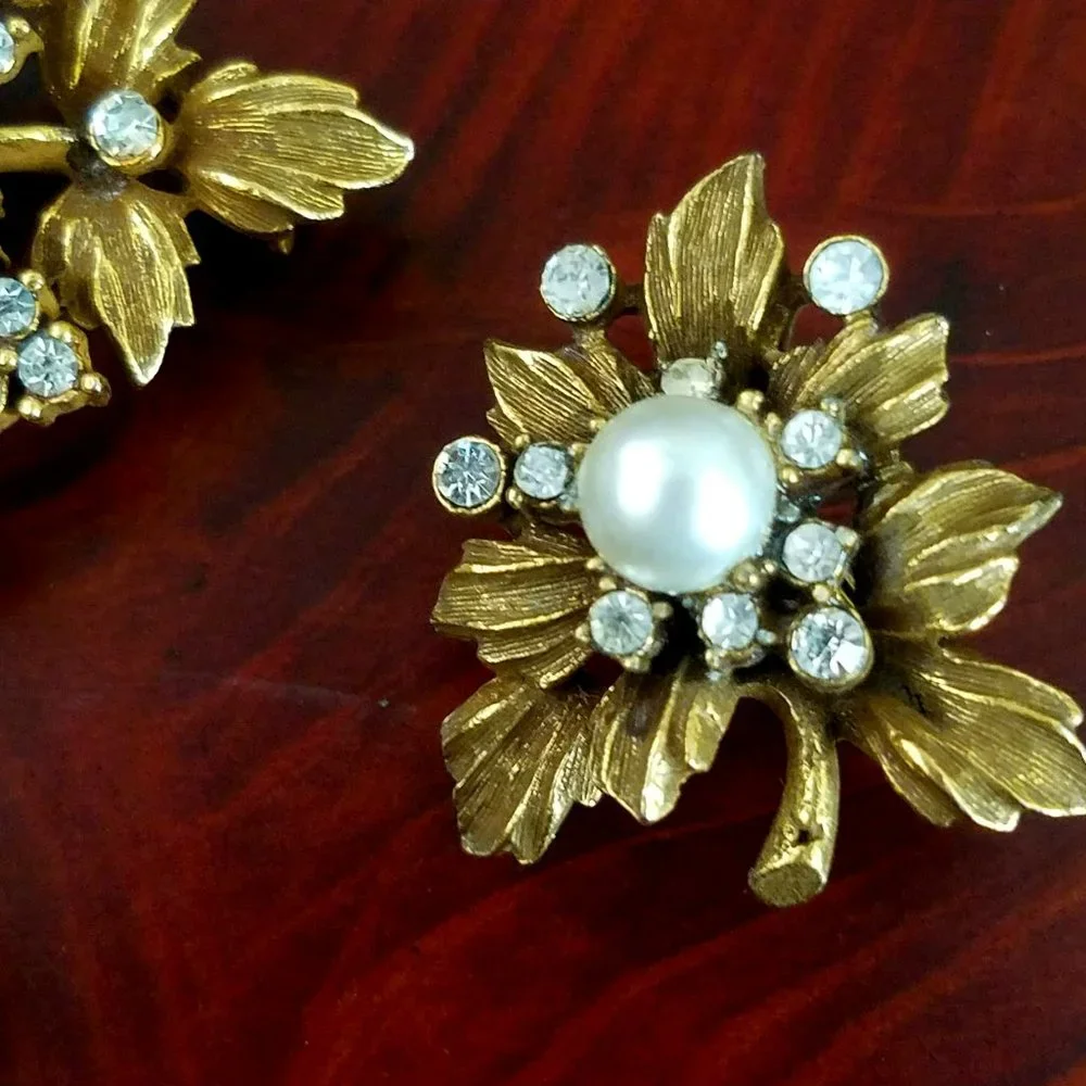RARE 1940's Corocraft Coro Rhinestone Grapes Vine Antique Pin Brooch & Earrings